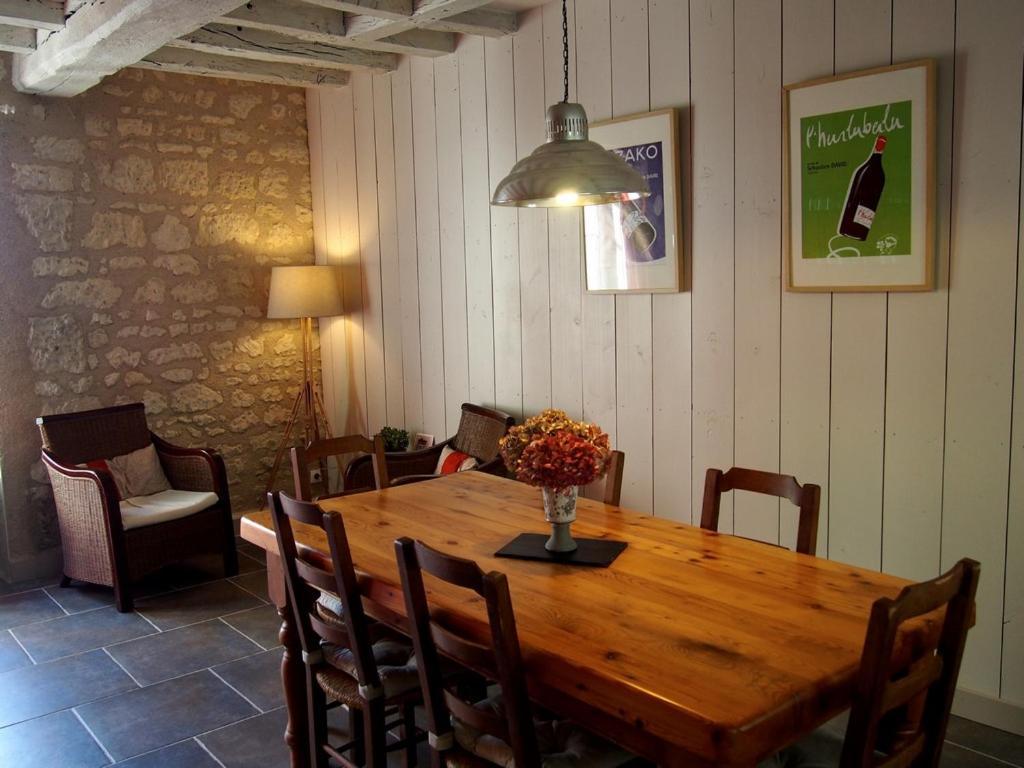 Chambres D'Hotes Rue Du Poids Bourgueil Kültér fotó